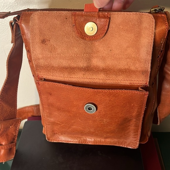 Hand Stitched Vintage Mexx Genuine Leather Burnt Orange Messenger Crossbody Bag - Picture 6 of 12